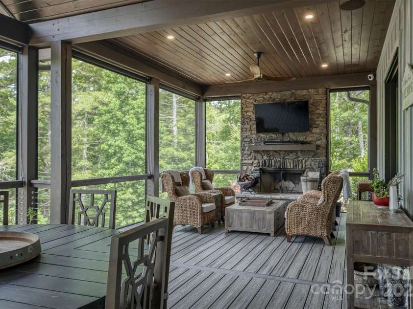 2101 October Drive, Nebo, NC 28761.  MLS# CAR4275118, YatesRealty ID 22319. 