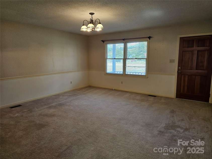 2486 Oxford Circle, Lancaster, SC 29720.  MLS# CAR4327912, YatesRealty ID 2232. 