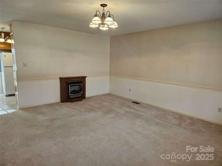 2486 Oxford Circle, Lancaster, SC 29720.  MLS# CAR4327912, YatesRealty ID 2232. 