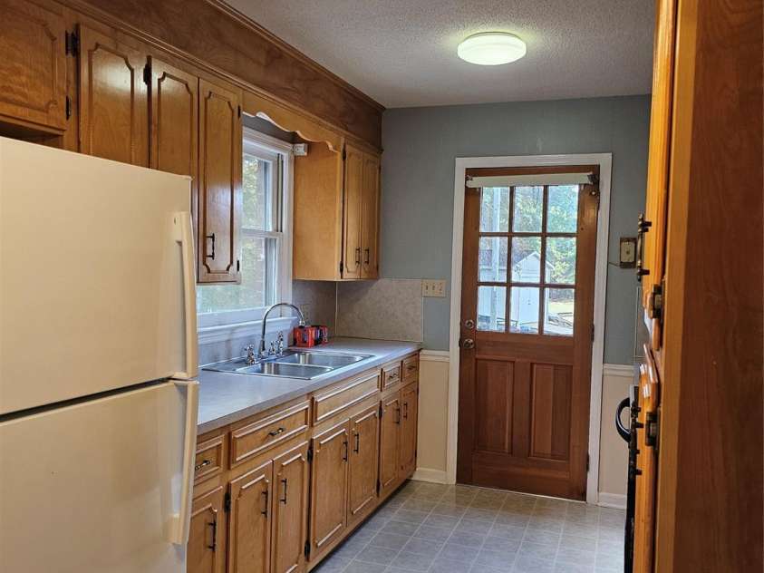 2486 Oxford Circle, Lancaster, SC 29720.  MLS# CAR4327912, YatesRealty ID 2232. 
