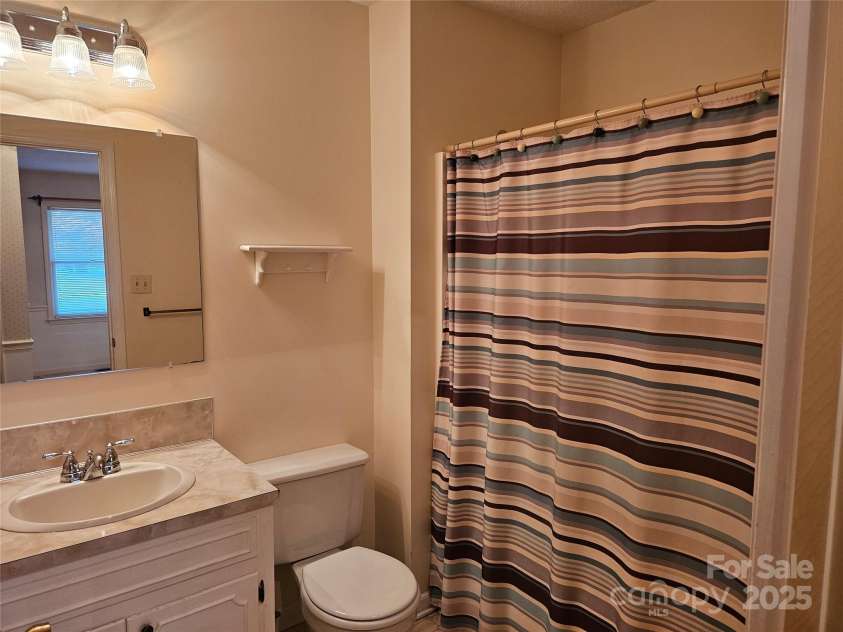 2486 Oxford Circle, Lancaster, SC 29720.  MLS# CAR4327912, YatesRealty ID 2232. 