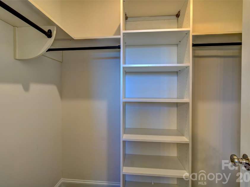 615 Buffalo Street, Shelby, NC 28150.  MLS# CAR4328308, YatesRealty ID 2232. 