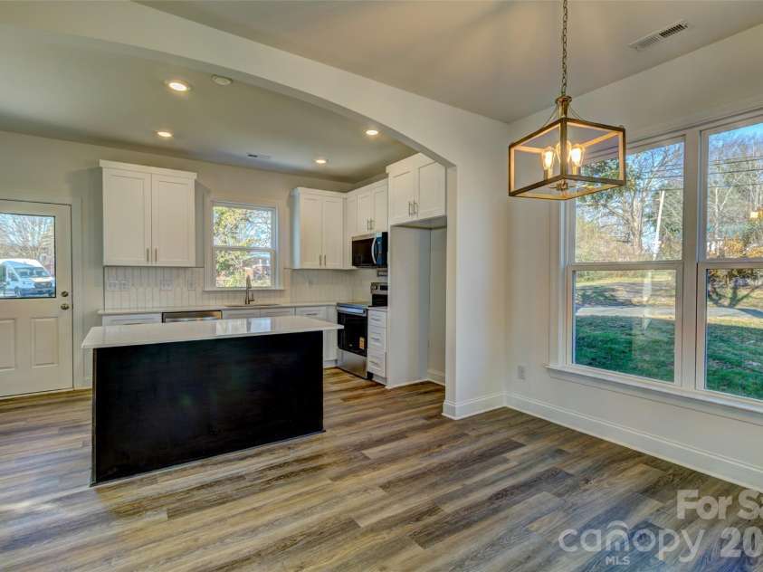 615 Buffalo Street, Shelby, NC 28150.  MLS# CAR4328308, YatesRealty ID 2232. 