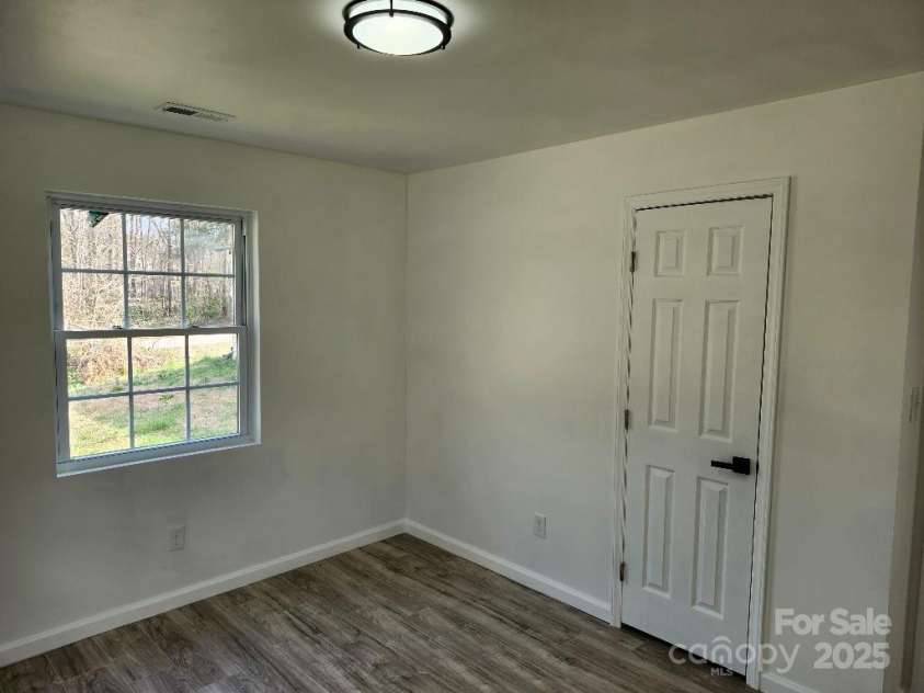 2448 Cambridge Drive, Lancaster, SC 29720.  MLS# CAR4272338, YatesRealty ID 22320. 