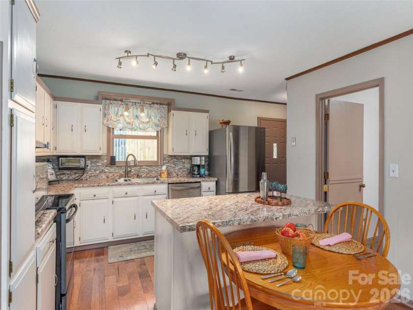 444 Martin Branch Road, Leicester, NC 28748.  MLS# CAR4369223, YatesRealty ID 22320. 