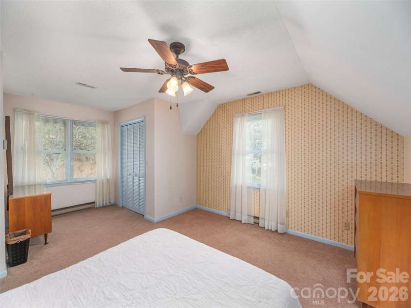 444 Martin Branch Road, Leicester, NC 28748.  MLS# CAR4369223, YatesRealty ID 22320. 