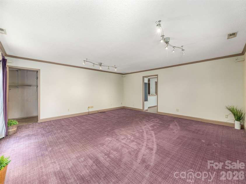 444 Martin Branch Road, Leicester, NC 28748.  MLS# CAR4369223, YatesRealty ID 22320. 