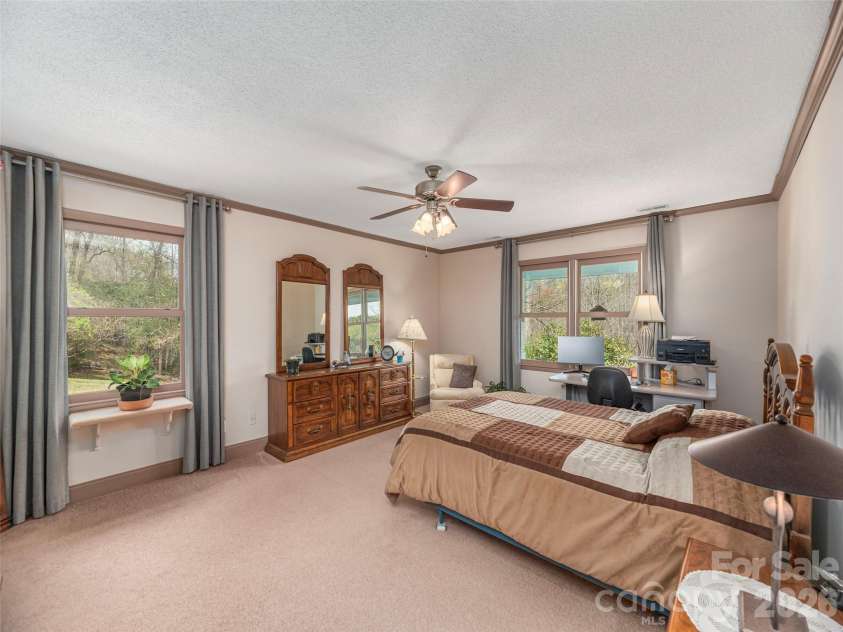 444 Martin Branch Road, Leicester, NC 28748.  MLS# CAR4369223, YatesRealty ID 22320. Expansive Primary Suite