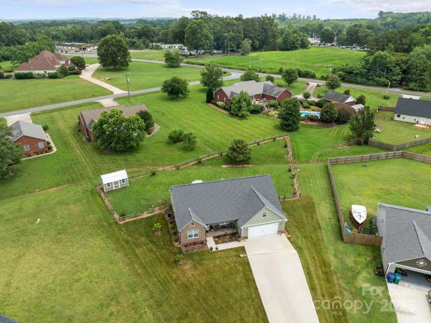 100 Royal Avenue, Albemarle, NC 28001.  MLS# CAR4274835, YatesRealty ID 22321. 