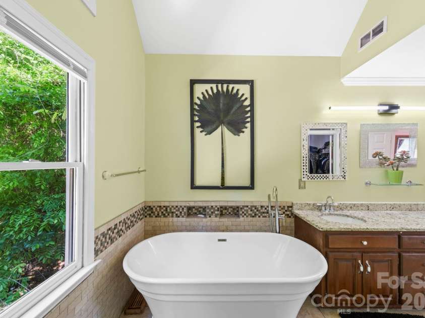 1265 Braeburn Road, Concord, NC 28027.  MLS# CAR4373392, YatesRealty ID 22321. 