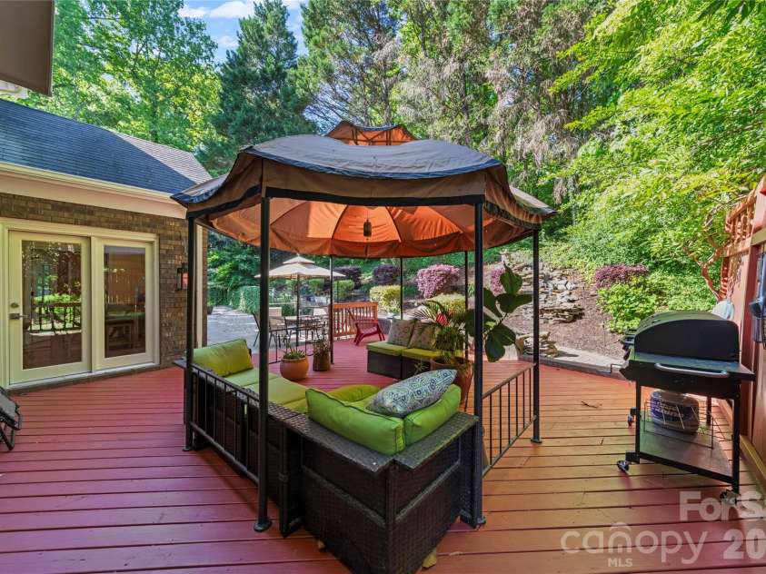 1265 Braeburn Road, Concord, NC 28027.  MLS# CAR4373392, YatesRealty ID 22321. 