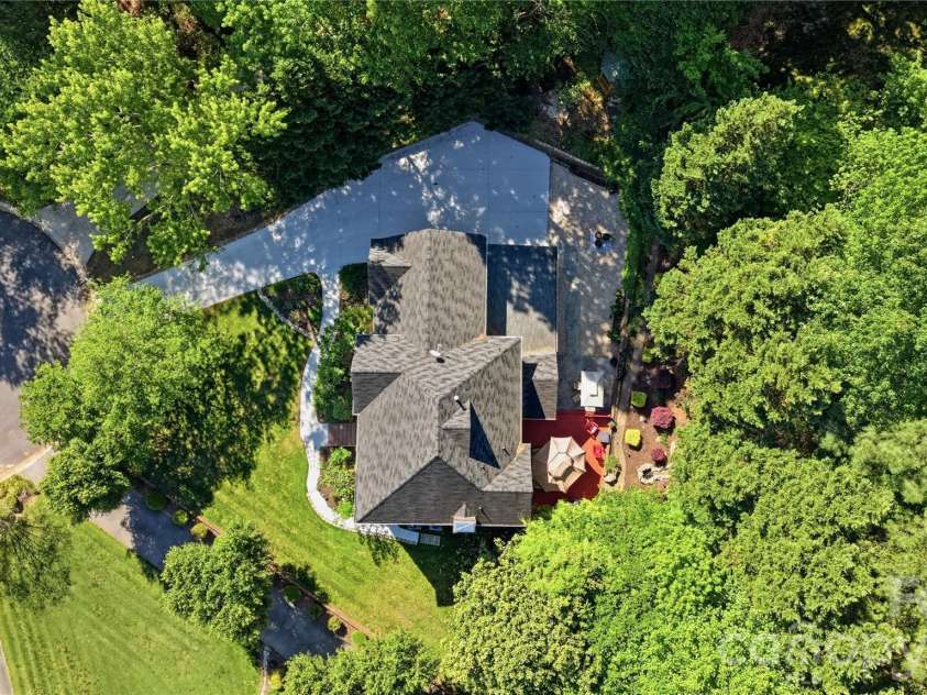 1265 Braeburn Road, Concord, NC 28027.  MLS# CAR4373392, YatesRealty ID 22321. 