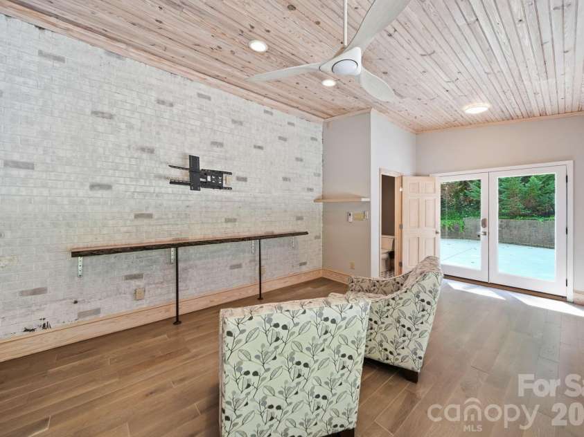 1265 Braeburn Road, Concord, NC 28027.  MLS# CAR4373392, YatesRealty ID 22321. 
