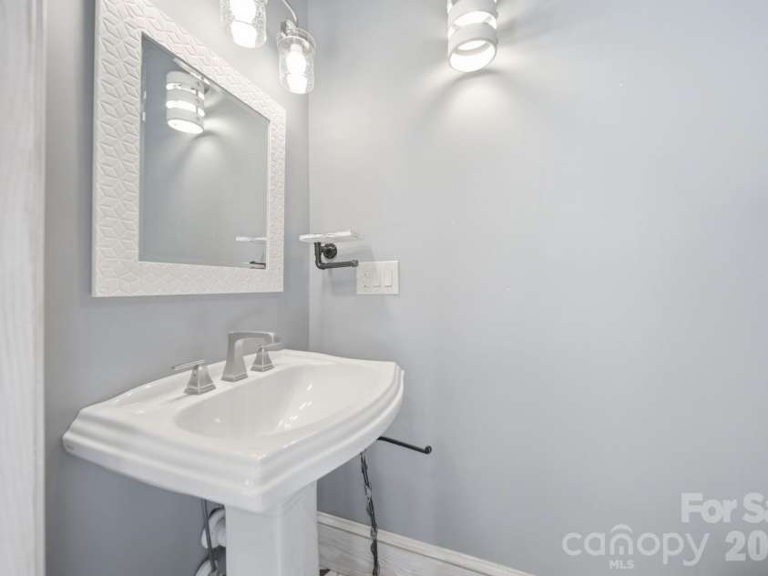 1265 Braeburn Road, Concord, NC 28027.  MLS# CAR4373392, YatesRealty ID 22321. 