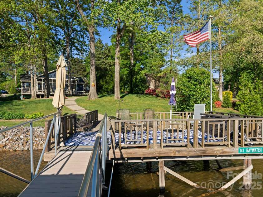 141 Baywatch Drive, Mooresville, NC 28117.  MLS# CAR4224765, YatesRealty ID 22322. 