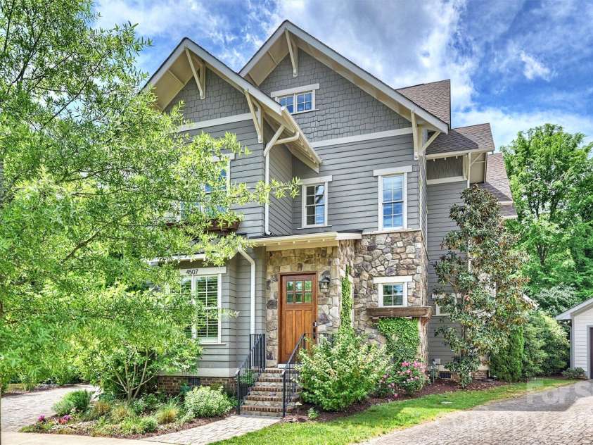 4507 Givens Way, Charlotte, NC 28209.  MLS# CAR4376628, YatesRealty ID 22323. 