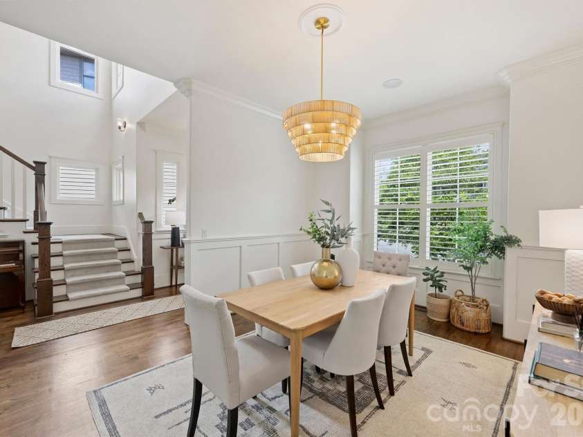 4507 Givens Way, Charlotte, NC 28209.  MLS# CAR4376628, YatesRealty ID 22323. 