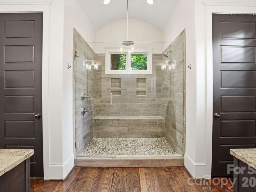 4507 Givens Way, Charlotte, NC 28209.  MLS# CAR4376628, YatesRealty ID 22323. 