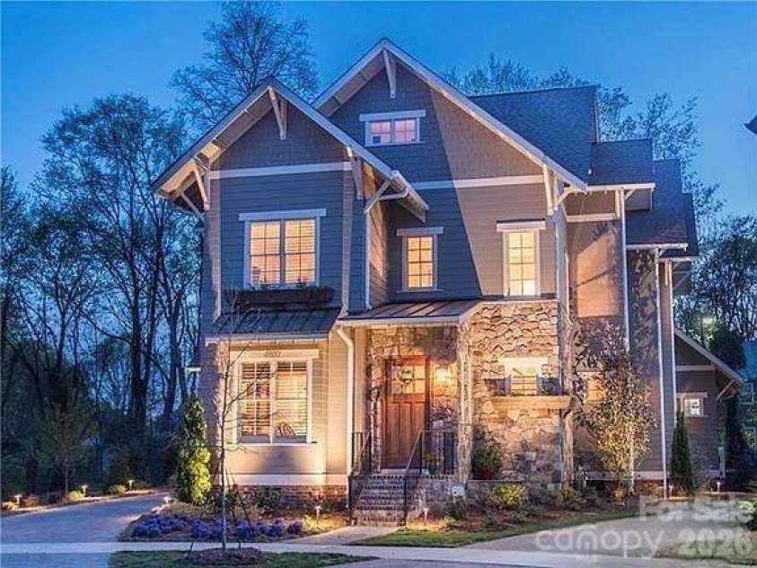 4507 Givens Way, Charlotte, NC 28209.  MLS# CAR4376628, YatesRealty ID 22323. Gorgeous Landscape lighting