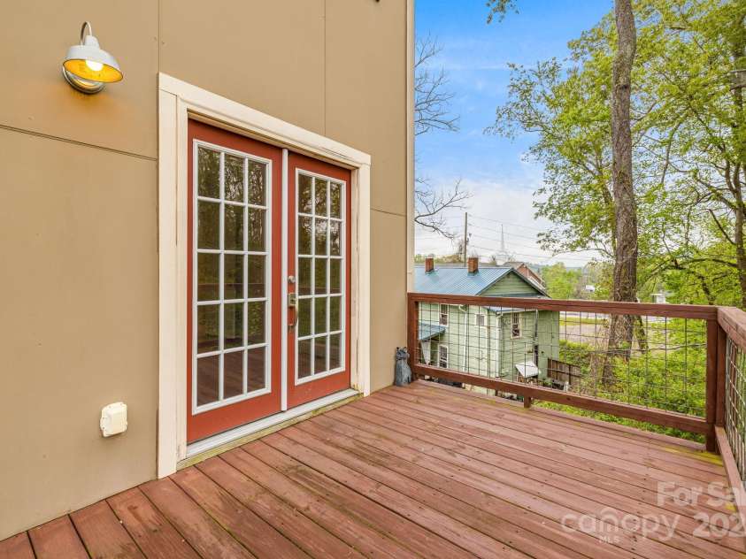 74 Elkwood Avenue, Asheville, NC 28804.  MLS# CAR4251533, YatesRealty ID 22323. Back deck