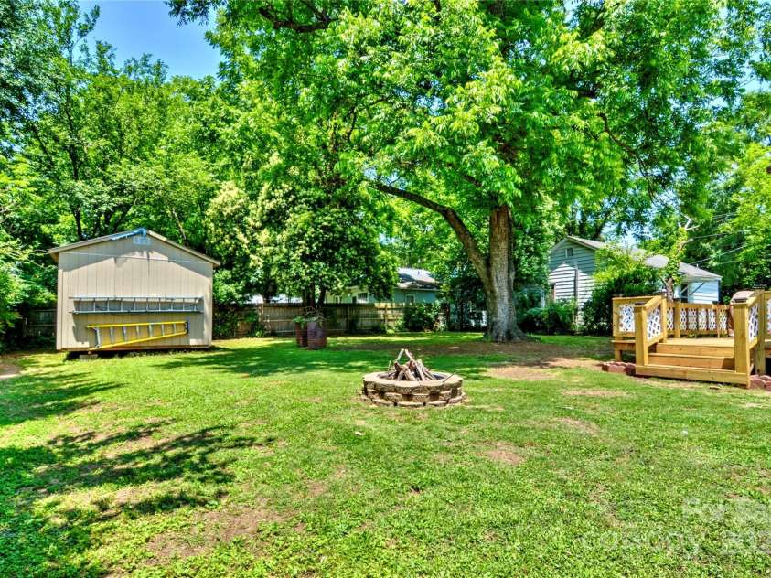 302 Griffith Road, Monroe, NC 28112.  MLS# CAR4240003, YatesRealty ID 22324. 