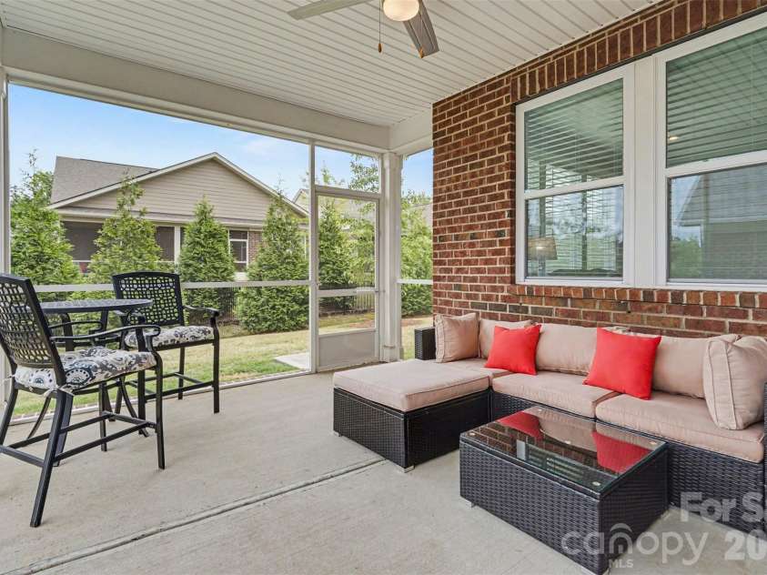 3232 Marchers Trace Drive, Mint Hill, NC 28227.  MLS# CAR4377043, YatesRealty ID 22324. 