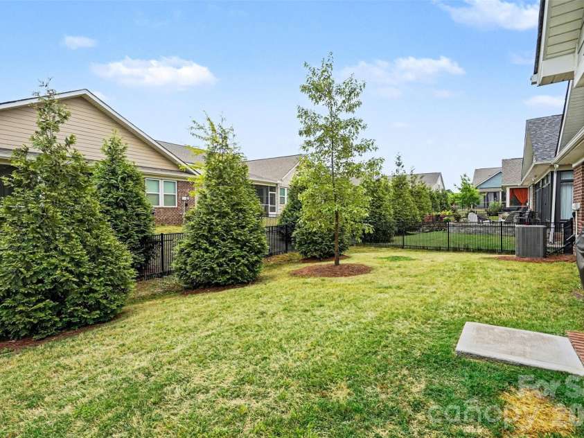 3232 Marchers Trace Drive, Mint Hill, NC 28227.  MLS# CAR4377043, YatesRealty ID 22324. 