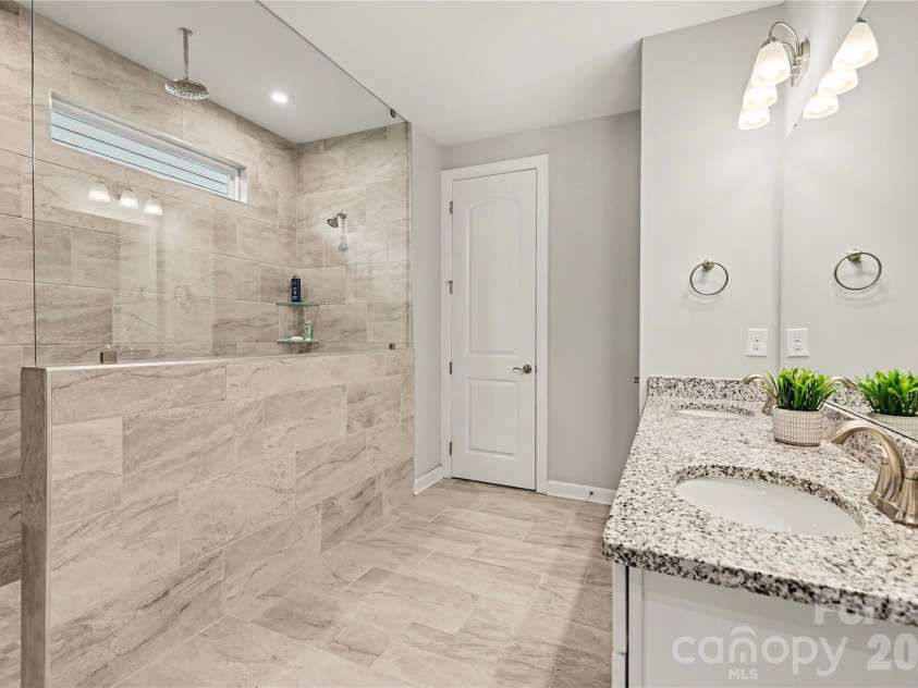 3232 Marchers Trace Drive, Mint Hill, NC 28227.  MLS# CAR4377043, YatesRealty ID 22324. 