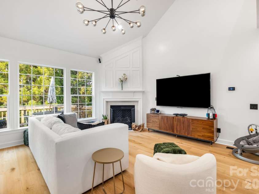 10610 Rogalla Drive, Charlotte, NC 28277.  MLS# CAR4378118, YatesRealty ID 22325. 