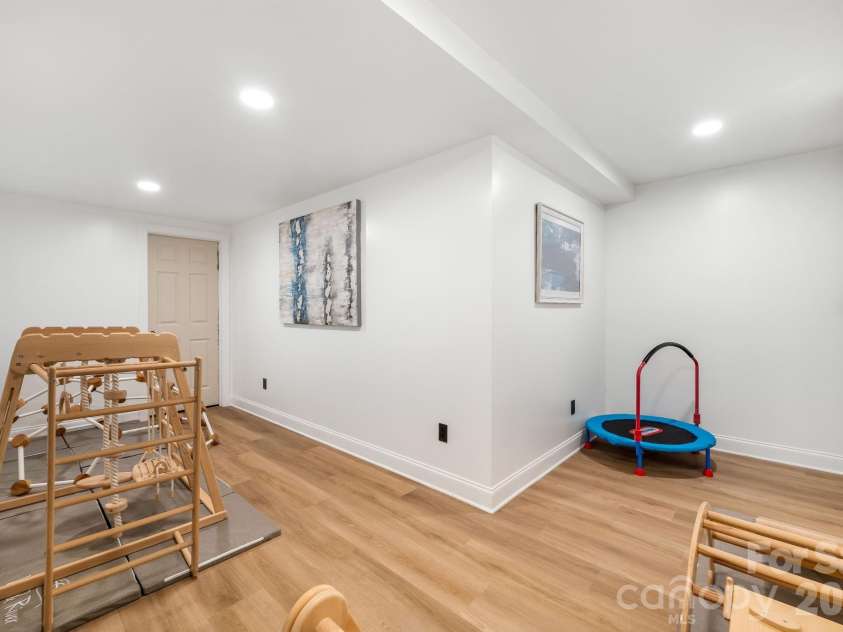 10610 Rogalla Drive, Charlotte, NC 28277.  MLS# CAR4378118, YatesRealty ID 22325. 