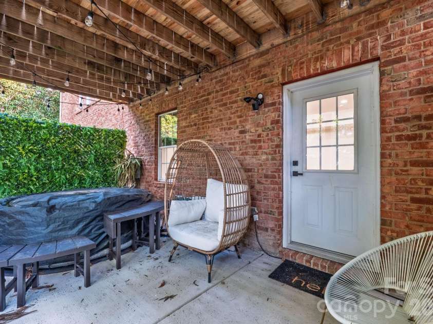 10610 Rogalla Drive, Charlotte, NC 28277.  MLS# CAR4378118, YatesRealty ID 22325. 
