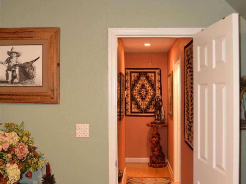 394 Hummingbird Lane, Elk Park, NC 28622.  MLS# CAR4268287, YatesRealty ID 22325. Hallway, 2nd floor