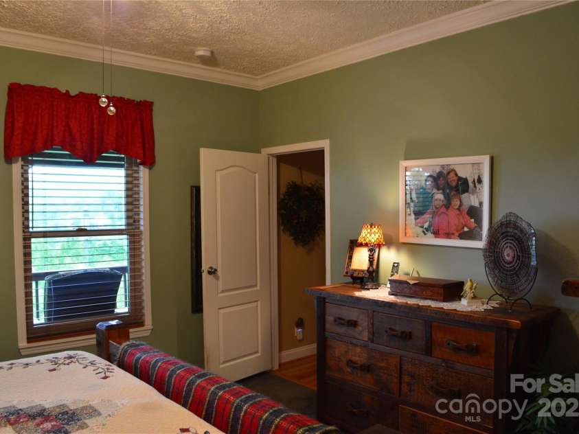 394 Hummingbird Lane, Elk Park, NC 28622.  MLS# CAR4268287, YatesRealty ID 22325. Master Bedroom, 1st Floor