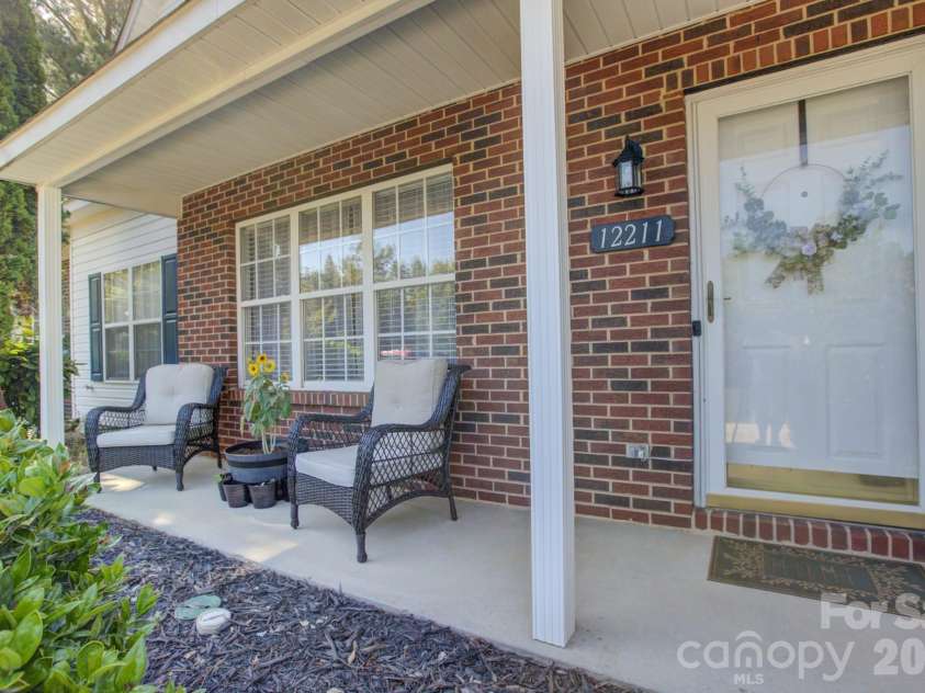 12211 Hood Bend Court, Charlotte, NC 28273.  MLS# CAR4376811, YatesRealty ID 22327. 