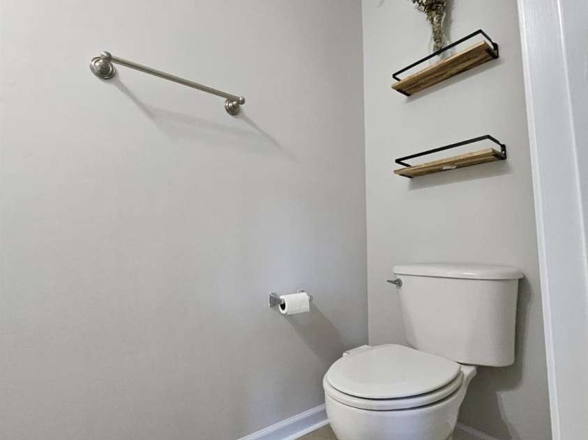 12211 Hood Bend Court, Charlotte, NC 28273.  MLS# CAR4376811, YatesRealty ID 22327. 