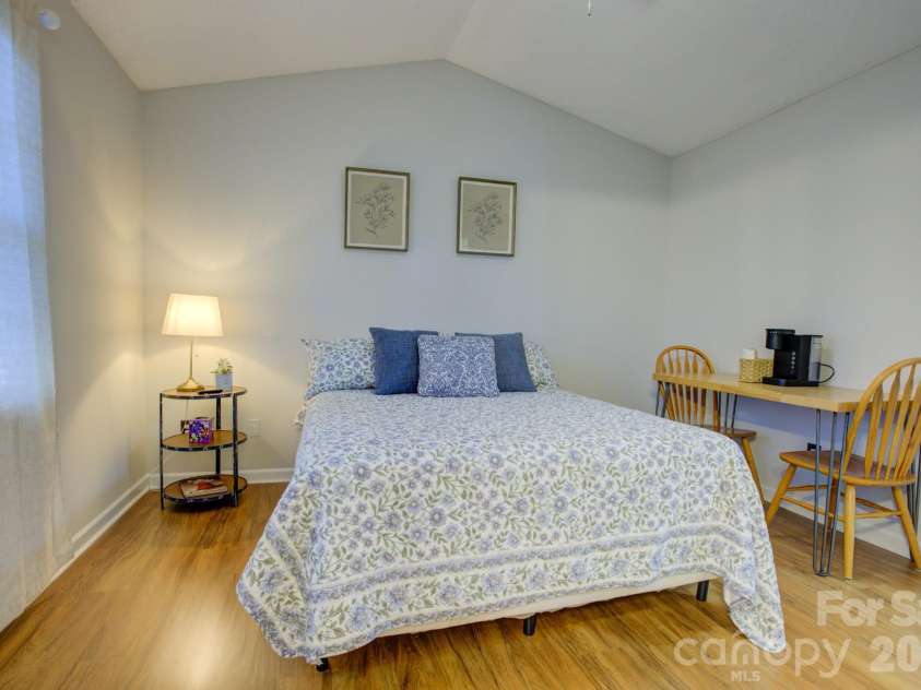 12211 Hood Bend Court, Charlotte, NC 28273.  MLS# CAR4376811, YatesRealty ID 22327. 