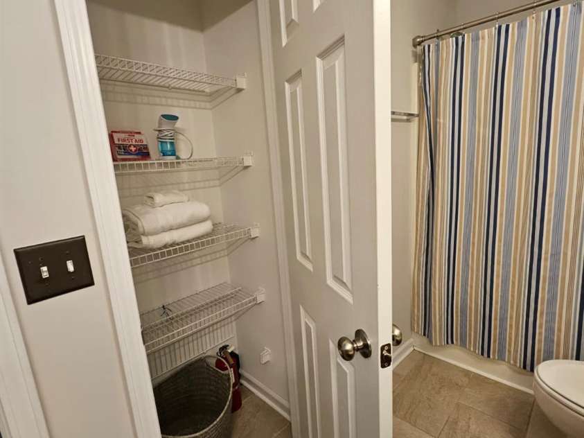 12211 Hood Bend Court, Charlotte, NC 28273.  MLS# CAR4376811, YatesRealty ID 22327. 