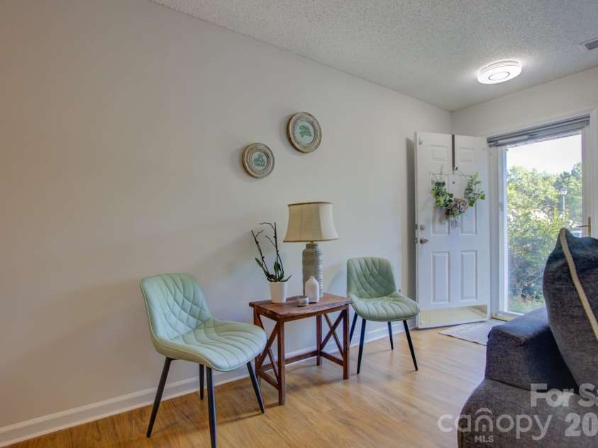 12211 Hood Bend Court, Charlotte, NC 28273.  MLS# CAR4376811, YatesRealty ID 22327. 
