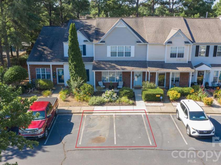 12211 Hood Bend Court, Charlotte, NC 28273.  MLS# CAR4376811, YatesRealty ID 22327. 