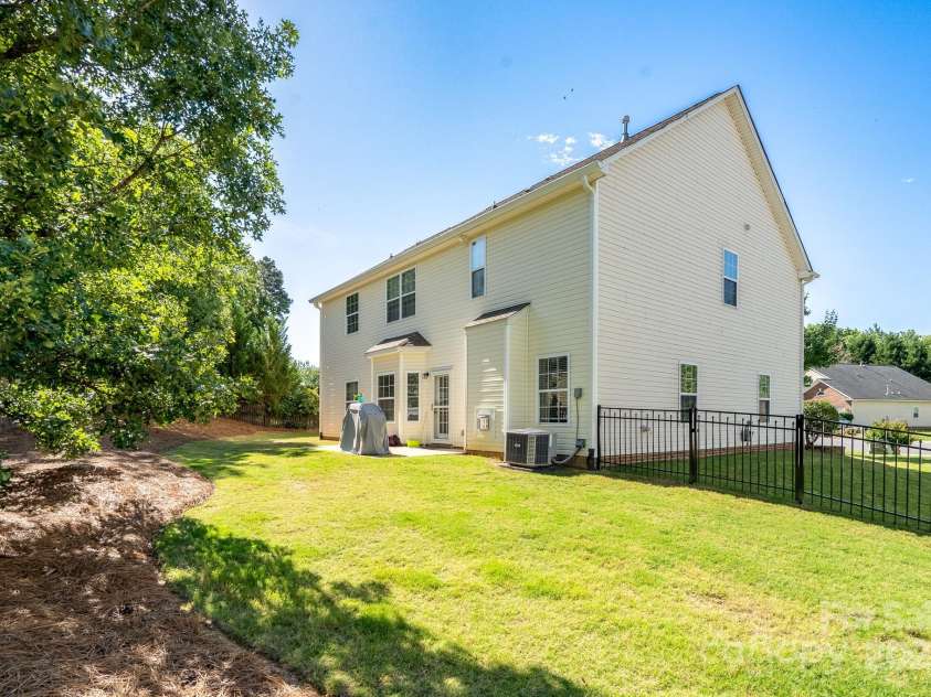 4003 Fine Robe Drive, Indian Trail, NC 28079.  MLS# CAR4267711, YatesRealty ID 22327. 