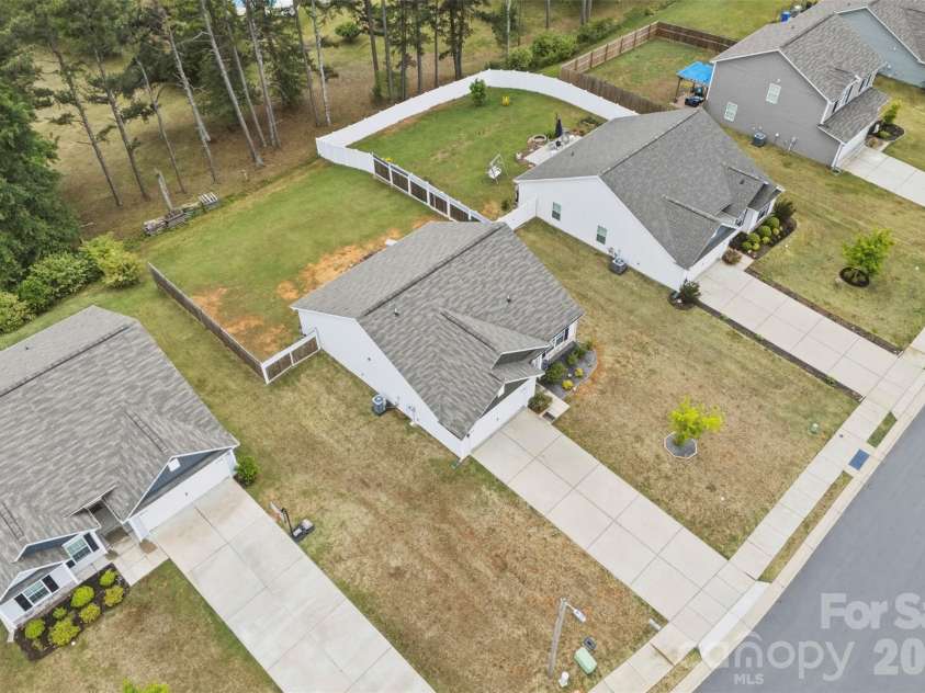 191 Belcaro Drive, Kings Mountain, NC 28086.  MLS# CAR4378367, YatesRealty ID 22328. 