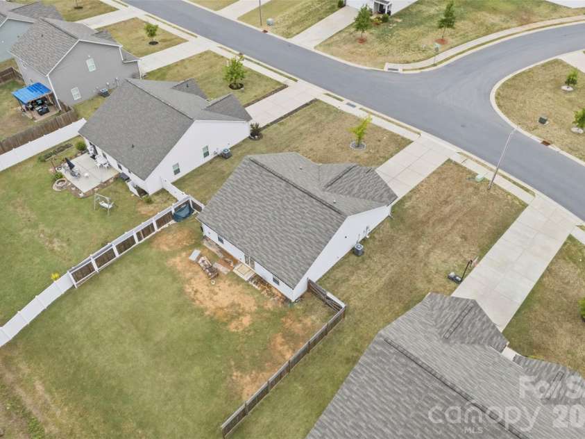 191 Belcaro Drive, Kings Mountain, NC 28086.  MLS# CAR4378367, YatesRealty ID 22328. 