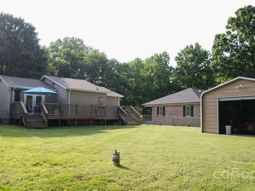 332 Daybrook Drive, Landis, NC 28088.  MLS# CAR4267528, YatesRealty ID 22328. Back yard