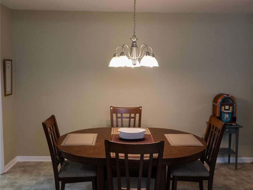 332 Daybrook Drive, Landis, NC 28088.  MLS# CAR4267528, YatesRealty ID 22328. Dining area