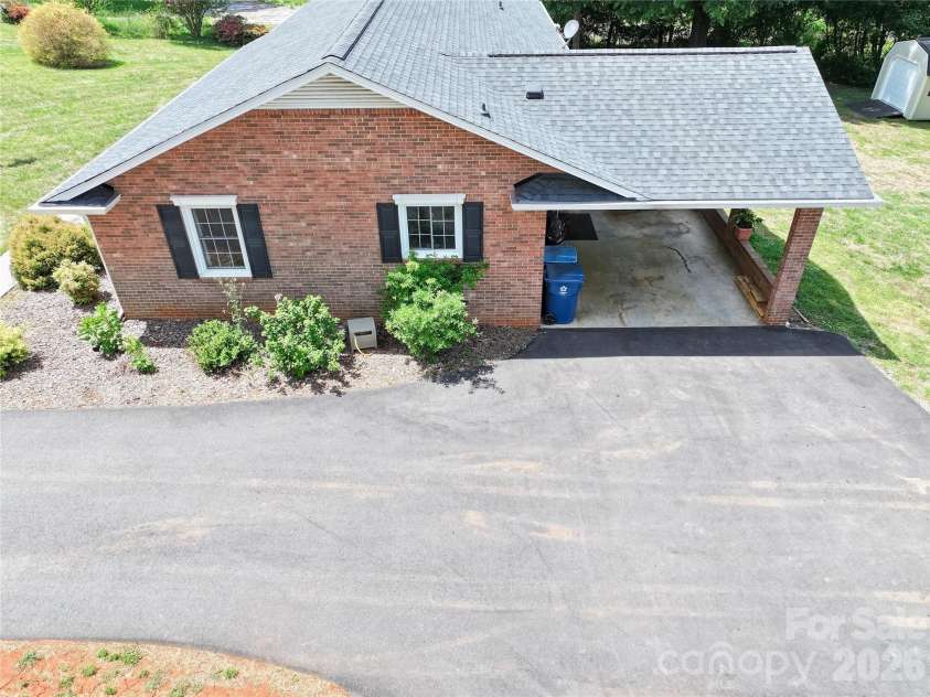 139 Woodhaven Lane, Mocksville, NC 27028.  MLS# CAR4378828, YatesRealty ID 22329. 