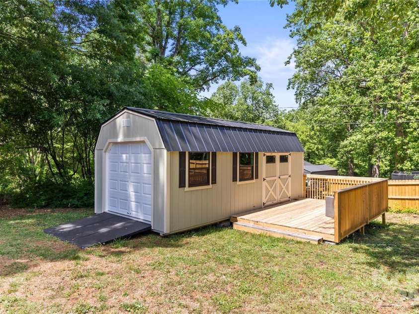 139 Woodhaven Lane, Mocksville, NC 27028.  MLS# CAR4378828, YatesRealty ID 22329. 