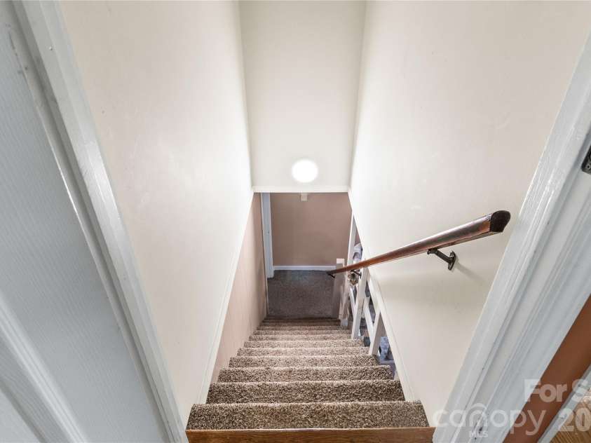 139 Woodhaven Lane, Mocksville, NC 27028.  MLS# CAR4378828, YatesRealty ID 22329. 