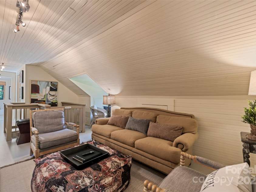 66 Fox Trot Lane, Tryon, NC 28782.  MLS# CAR4259291, YatesRealty ID 22329. 