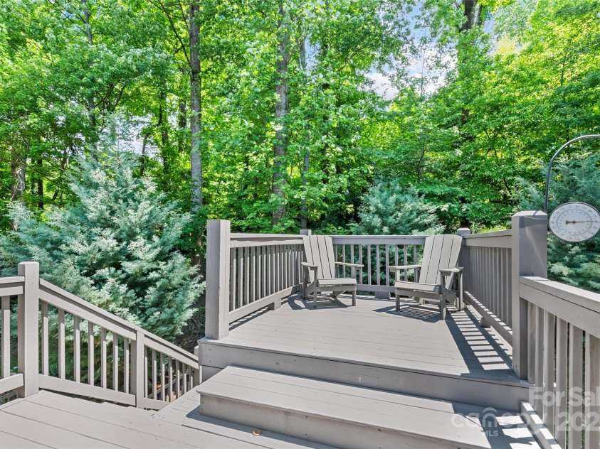 66 Fox Trot Lane, Tryon, NC 28782.  MLS# CAR4259291, YatesRealty ID 22329. 