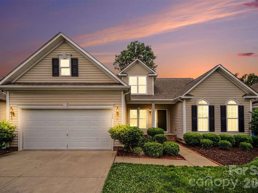 2172 Southridge Drive, Belmont, NC 28012.  MLS# CAR4377359, YatesRealty ID 22330. 